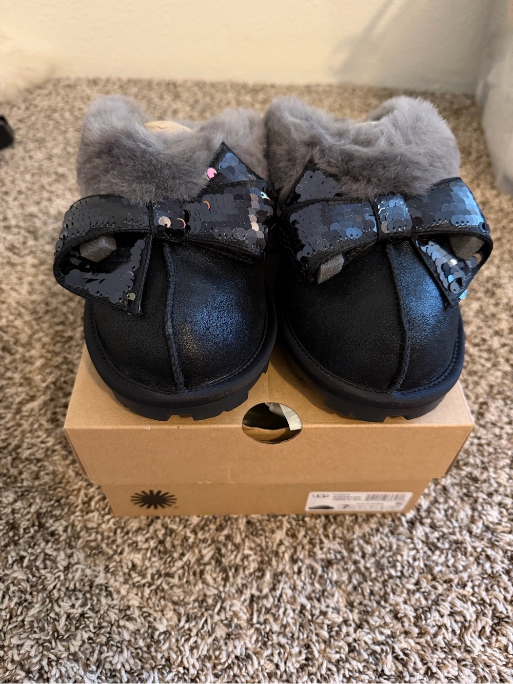 UGG COQUETTE SEQUIN BOW SLIPPER - Picture 2 of 5